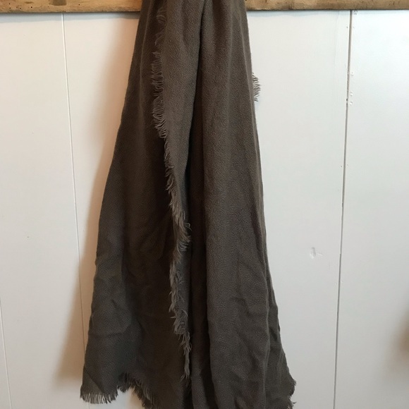 Scarves - Picture 2 of 3